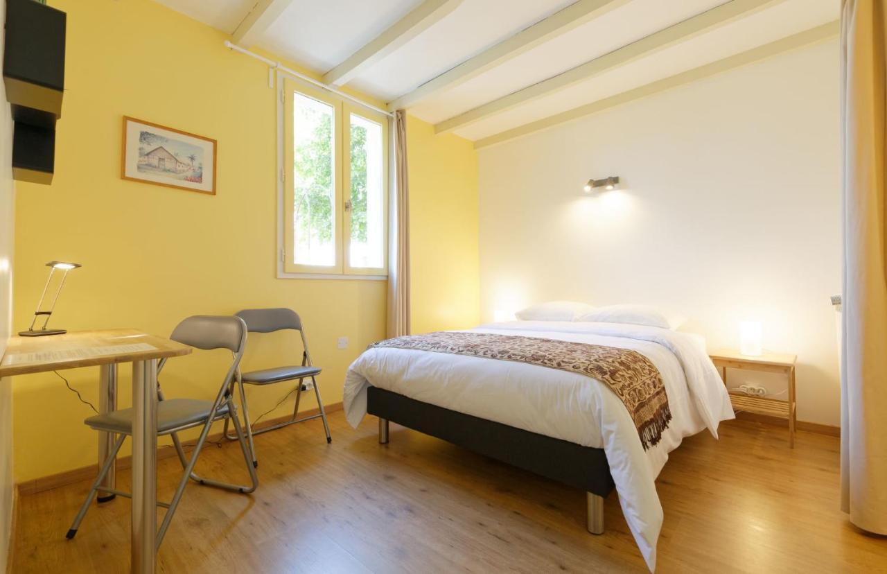Chambre D'Hotes De Charme A La Maison Bleue Savignac-Mona Εξωτερικό φωτογραφία