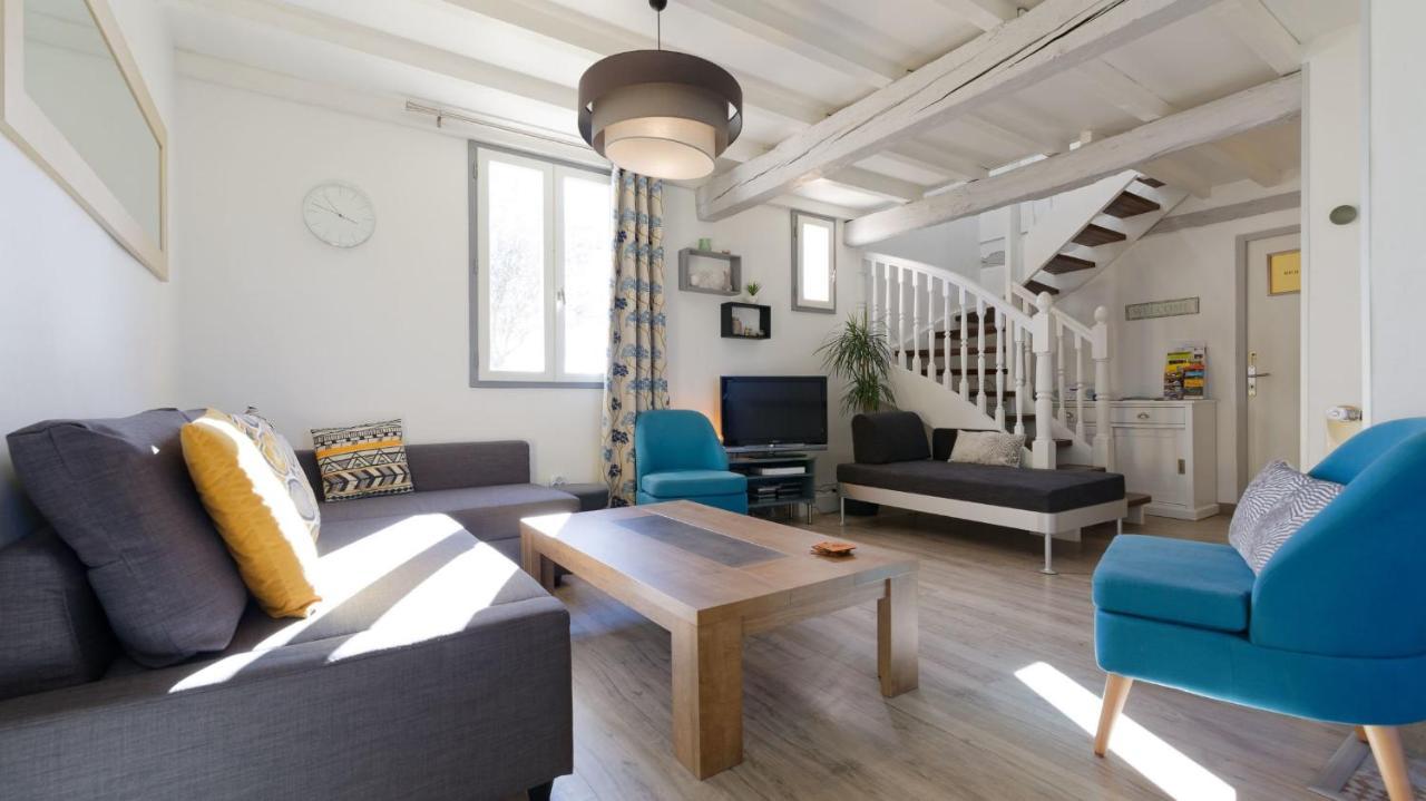 Chambre D'Hotes De Charme A La Maison Bleue Savignac-Mona Εξωτερικό φωτογραφία